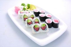 M1 Maki saumon et california saumon avocat