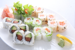 M8 California maki , printemps roll , soja roll