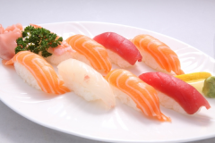 S3 8 sushi assortiment (saumon,thon,daurade)